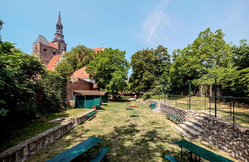 Schulzens Brauerei & Hotel Tangermünde Екстериор снимка